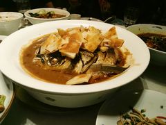 垮炖胖鱼头泡饼-大碗居·烤鸭·鱼头泡饼(天坛东门店)