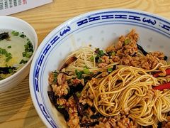 -鲁达面馆本帮风味(共康东路店)