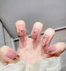 -兔猫ToMoreNails美甲美睫