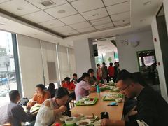 大堂-老乡鸡(武汉中南梅苑小区地铁站店)