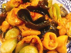 腊八蒜肥肠-娄三少·老北京春饼烤鸭家常菜(方庄店)