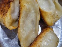 -黄阿姨锅贴大王(万航渡路店)