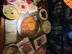 -城墙拐拐火锅(三峡广场黑金冠店)