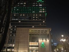 -上海虹桥西郊假日酒店