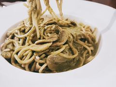 青酱蘑菇鸡肉意面-UPPER KITCHEN(延安路店)