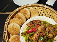 -粉墨特色菜·烧烤音乐酒馆