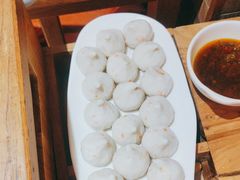 -颐辰舍岁岁羊(文昌万达景园店)