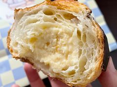 招牌uu可颂-屋裡·Union Bakery(龙江路店)