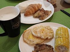 -深圳宝安机场希尔顿欢朋酒店餐厅