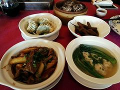 -景月阁空中食府(希尔顿酒店)