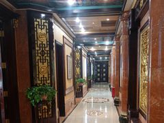 -皇宫大酒店