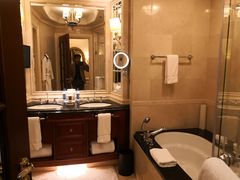 -广州富力丽思卡尔顿酒店