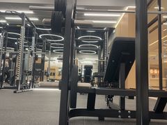 -Z&B Fitness Studio·Gym(前滩L+PLAZA店)