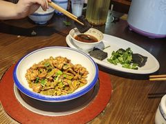 -廖师傅大蒜炒腊肉(袁家岭店)