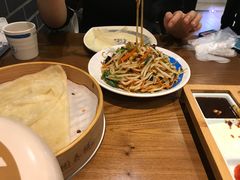 珍馐酱爆六合菜-满园烤鸭·春饼(太原街万达店)