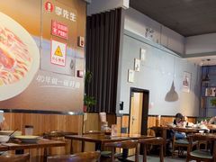 -李先生牛肉面大王(济南火车站候车室店)