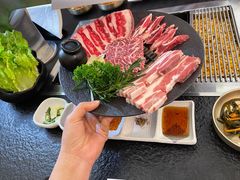 和牛烧肉拼盘-韩满园· 甄选韩式烤肉