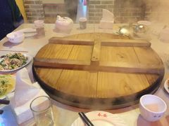 -王老六铁锅炖鱼(长春路店)