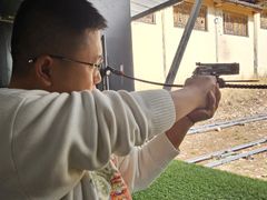 -猎鹰谷实弹射击俱乐部