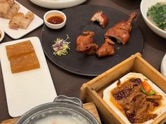 秘制吊烧乳鸭仔-长禧家·珑厨(东山口店)