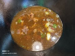 -哈尔滨烧烤·山河村铁锅炖(交大店)