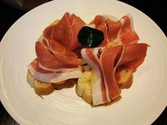 -wineapp葡萄酒餐吧(外滩金融中心店)