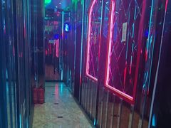 -路边边.炒菜烧烤.音乐餐厅(良乡长虹店)