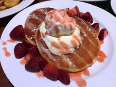 -Pancakes on the rocks(Darling Harbour)