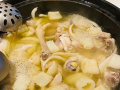 -东椰·海南椰子鸡火锅(朝阳门店)