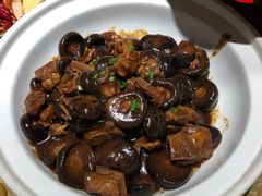 房县花菇烧猪尾-老村长•湖北家常菜(南湖店)