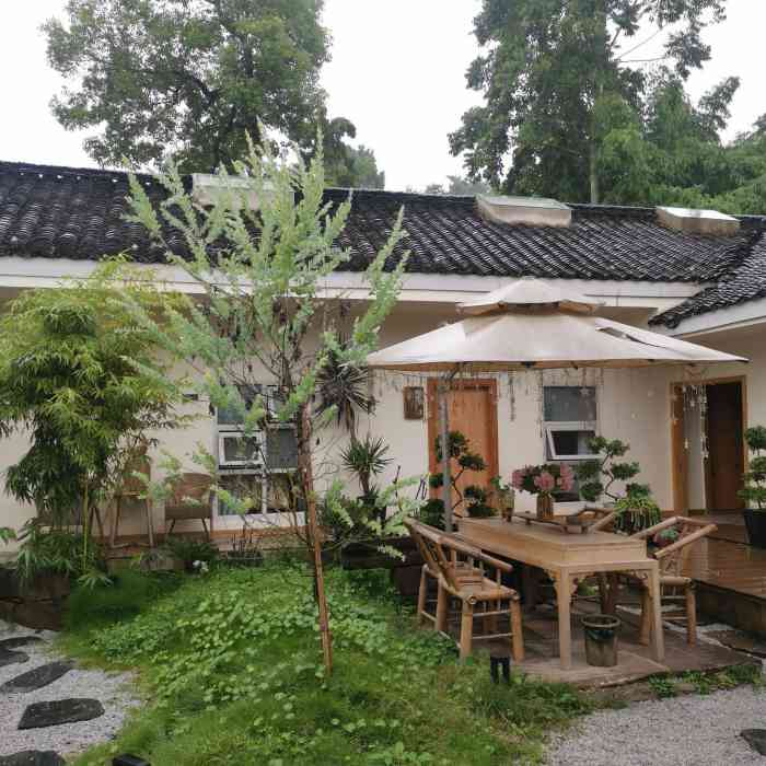 龙泉半山归墅·民宿·餐厅-"周末天气依然不好,不过还好没有下雨,开车
