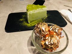 -必胜客(武汉欢乐谷店)