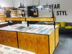 -罗伯特眼镜·蔡司官方授权(罗湖国贸店)