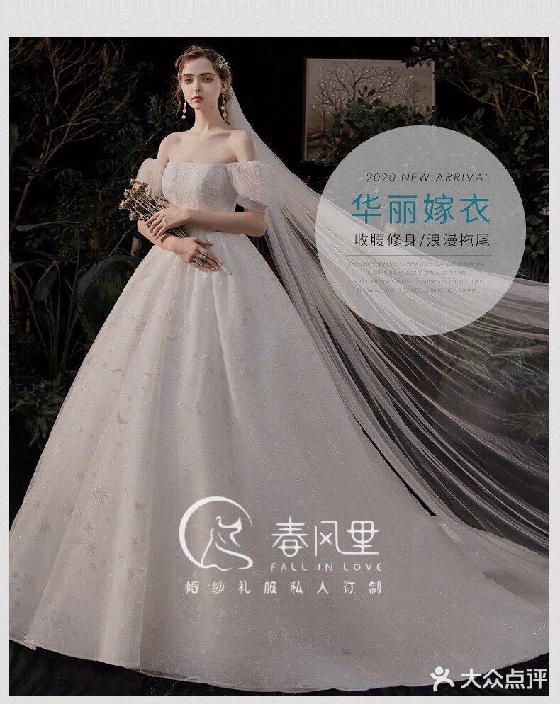 灯光的镜头是你纯色的裙摆