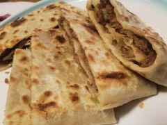 -溢心园香河肉饼总店