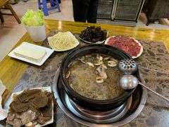 -乳仔牛牦牛汤锅 烤羊排(松潘古城店)