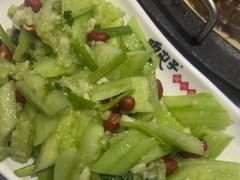 -咱屯子铁锅炖直营店(保利店)