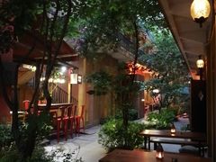 -SISTERS BAR RESTAURANT川意酒馆(嘉善老市H楼店)