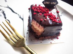 -UNI UNI(环亚凯瑟琳店)