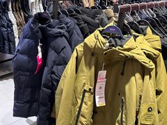 -唯品会(北京国瑞城店)