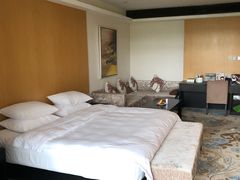 -上海怡沁园度假酒店
