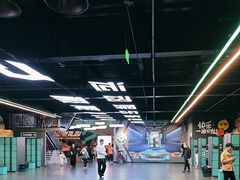-极限PLAY运动娱乐新世界·团建派对潮玩休闲馆·室内蹦极高空游乐园