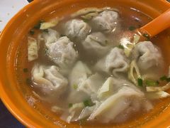 鲜肉小馄饨-大龙汤包