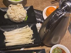 -七欣天香辣蟹火锅(上海银亿滨江店)