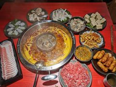 -谭鸭血老火锅(万象九宜城店)