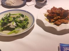 -八府香鸭·啫啫煲(华山路店)