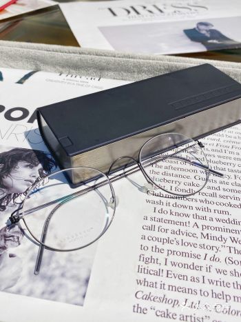 超喜欢这款眼镜的,特别符合我对美的定义!