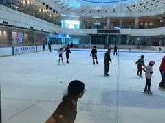 -陈露国际冰上中心(天津嘉里汇店)