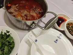 -红鼎豆捞·非遗鲍皇汤火锅(宝丰路店)