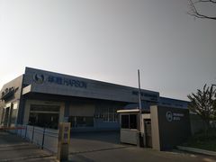 -华胜奔驰宝马奥迪专修连锁(虹梅南路店)